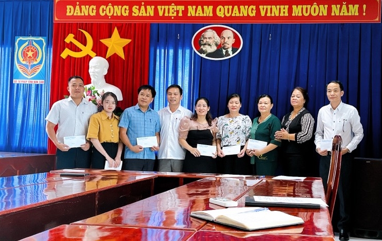 Sở Tư pháp tổ chức nhiều hoạt động đền ơn đáp nghĩa nhân dịp Kỷ niệm 75 năm ngày Thương binh liệt sỹ
