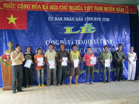 Tham gia ý kiến dự thảo Thông tư hướng dẫn điều kiện, trình tự, thủ tục nhập quốc tịch Việt Nam, đăng ký khai sinh, kết hôn và nhận cha, mẹ, con đối với người di cư tự do.