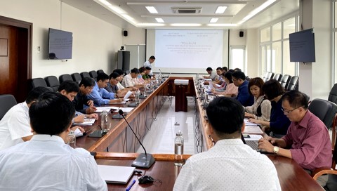 Tọa đàm “đánh giá thực trạng sự tham gia của người dân trong giám sát thực thi pháp luật về bảo vệ môi trường trên địa bàn tỉnh Kon Tum”.