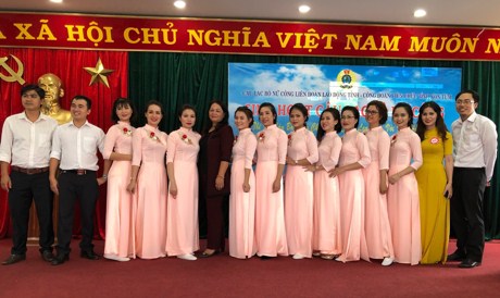 Hội thi “Nữ cán bộ, công chức, viên chức, người lao động với văn hóa công sở”