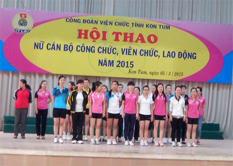 Tham gia Hội thao nữ cán bộ, công chức, viên chức, lao động khối Công đoàn viên chức tỉnh lần thứ II năm 2015.