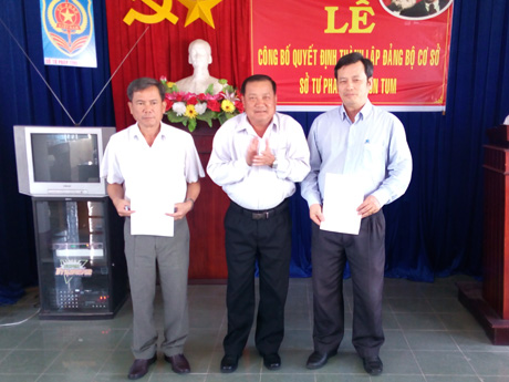Công bố Quyết định thành lập Đảng bộ cơ sở Sở Tư pháp tỉnh Kon Tum